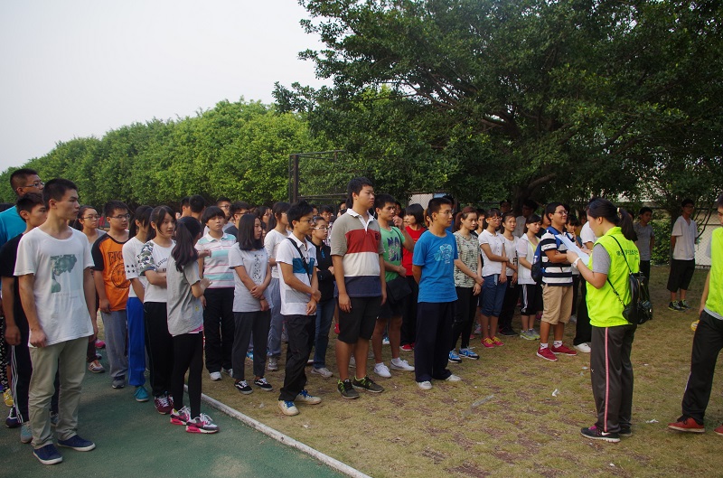 bwin必赢团委学生会 “钢铁是怎样炼成的”魔鬼训练顺利开训