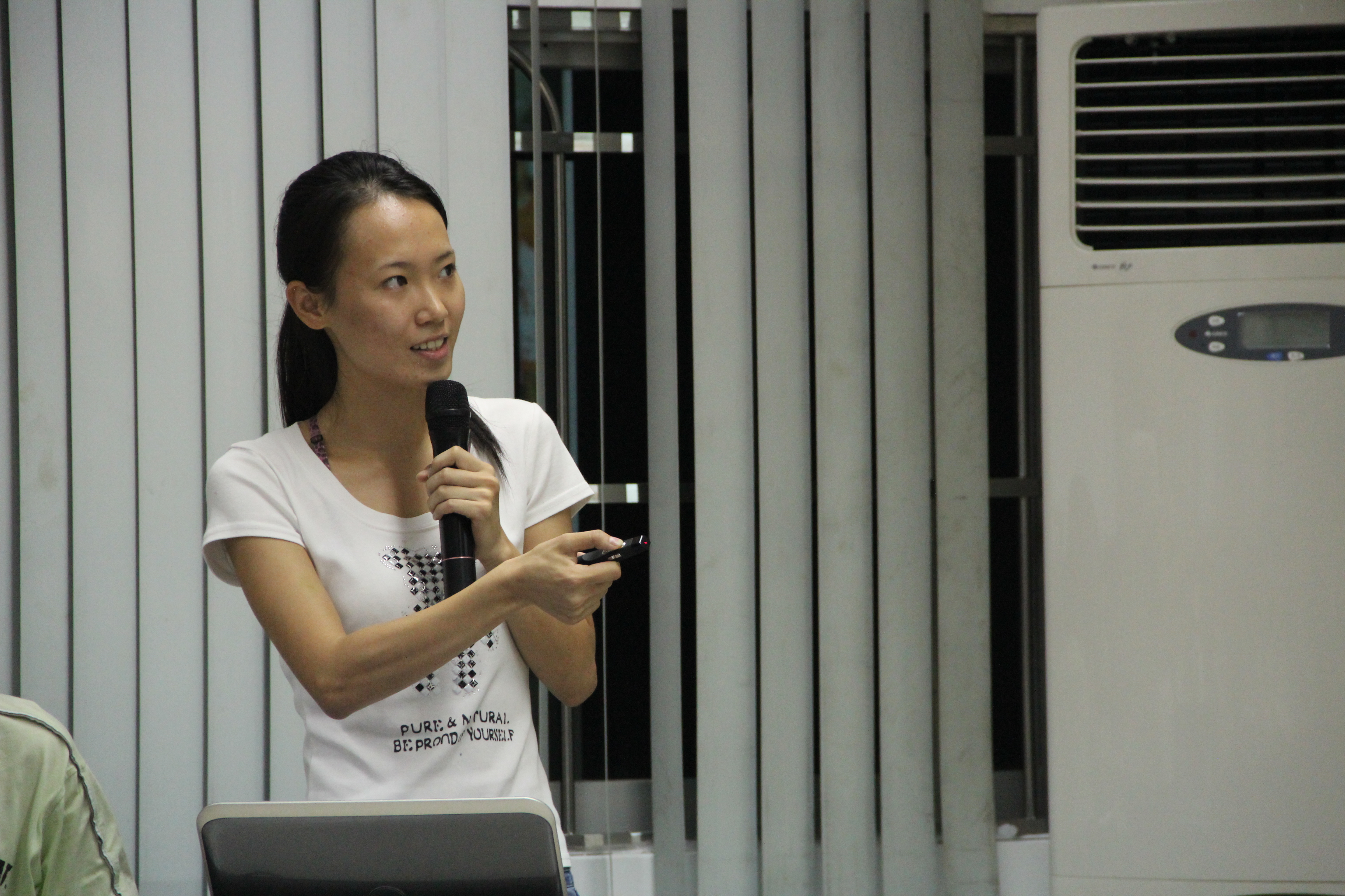 bwin必赢2013年学生暑期实习分享会顺利举行